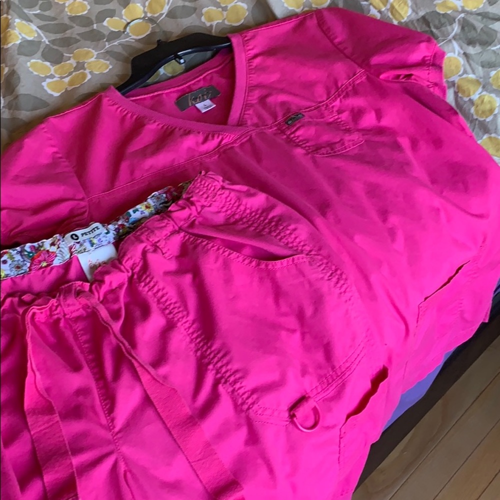 Pink Koi Scrub set L Top Petite L Bottom